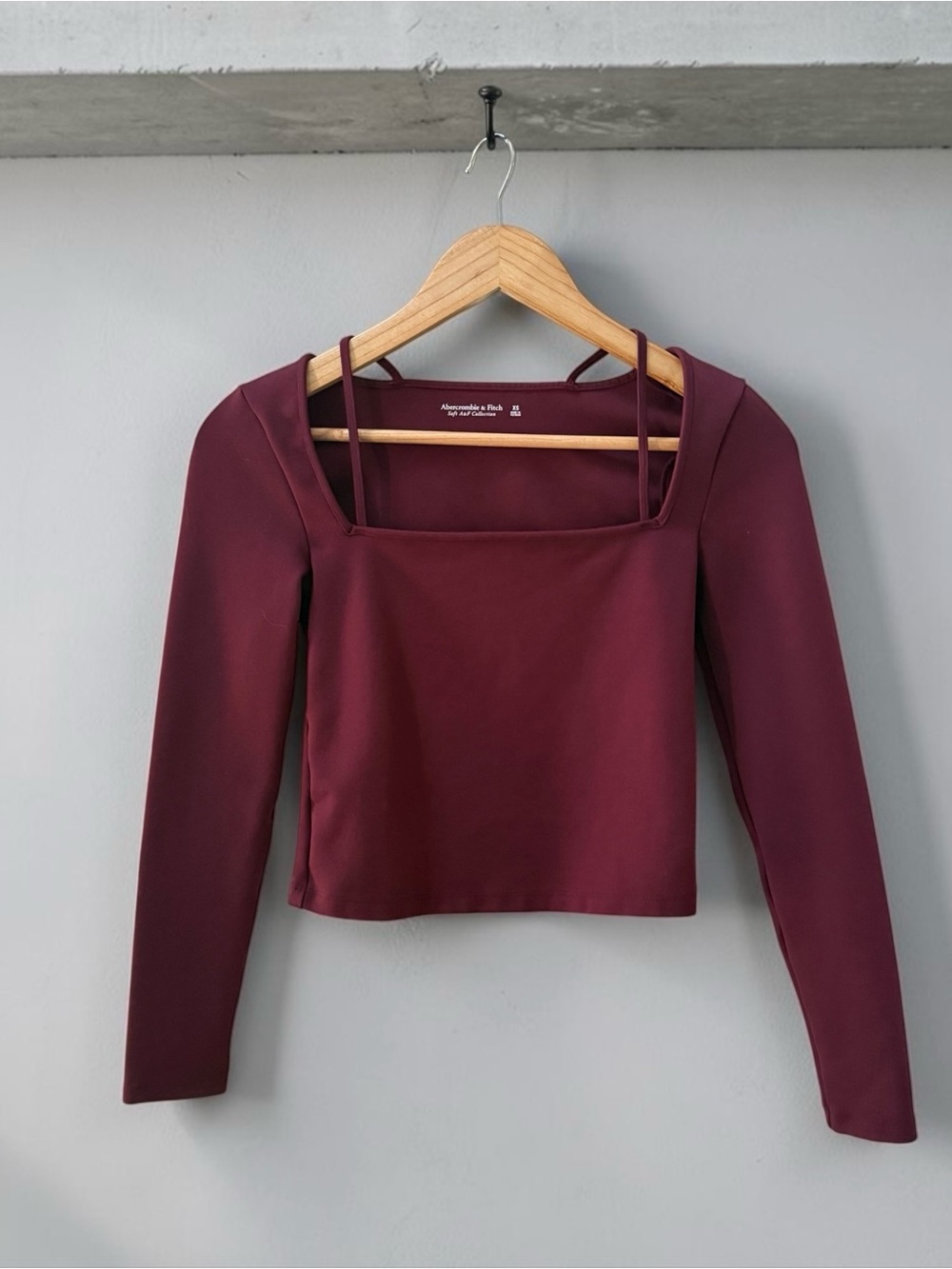 Abercrombie Women’s Square-Neck Long Sleeve Crop Top - Burgundy - Picture 2 of 6